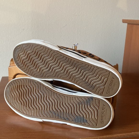 Sperry Pier Wave Leopard Print Boat Shoes - Picture 5 of 9